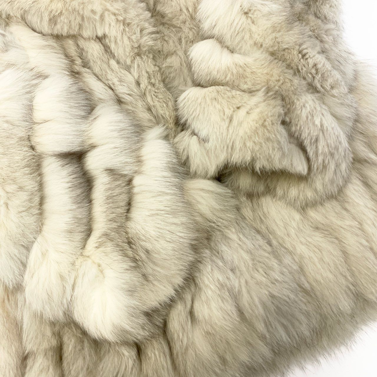 84a14 ブルーフォックス フォックスコート 毛皮コート 袖斜め段 9