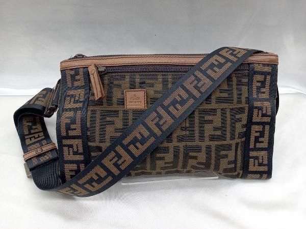 1/15まで期間限定セール！entrupy鑑定書付【FENDI】／ズッカ 2305