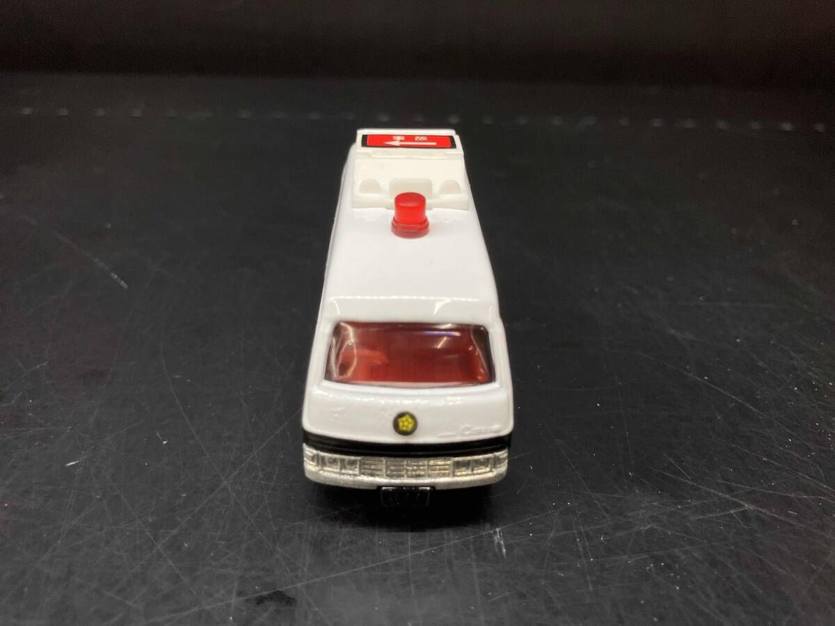現状品 トミカ No.75 日産 キャラバン パトロールカー 白×黒 赤シート