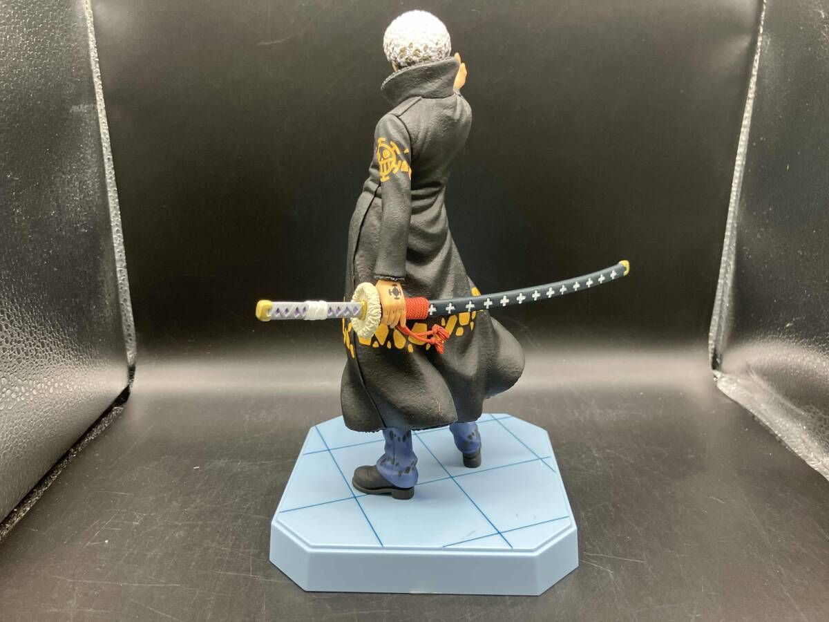 B賞 トラファルガｰ・ロｰフィギュア 一番くじ ワンピｰス~パンクハザｰド