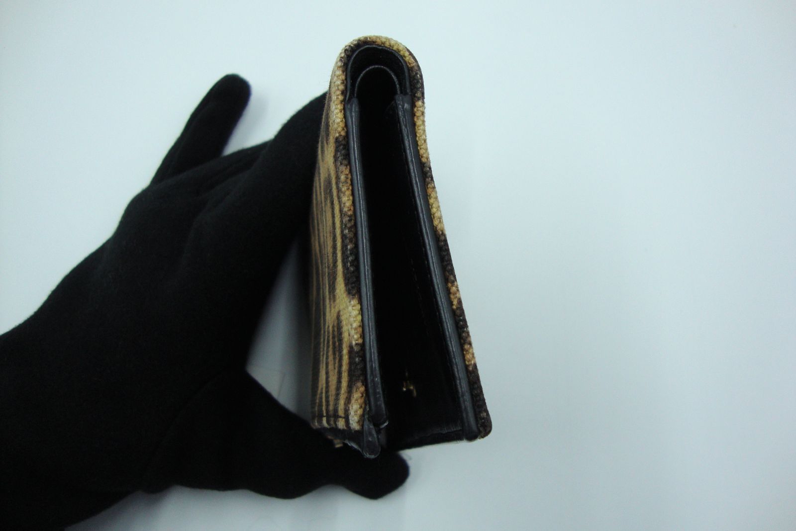 YSL イヴ・サンローラン 二つ折り財布 Saint Laurent レオパード