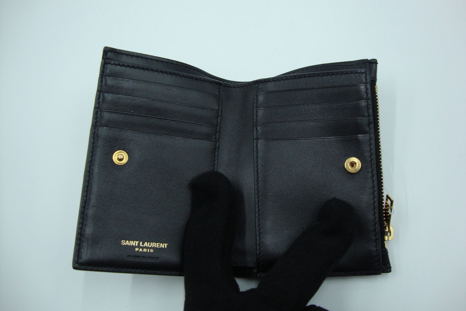 YSL イヴ・サンローラン 二つ折り財布 Saint Laurent レオパード