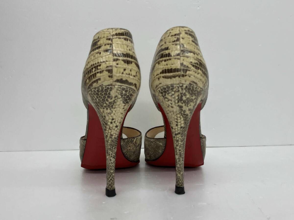 Christian Louboutin クリスチャンルブタン オープントゥパンプス