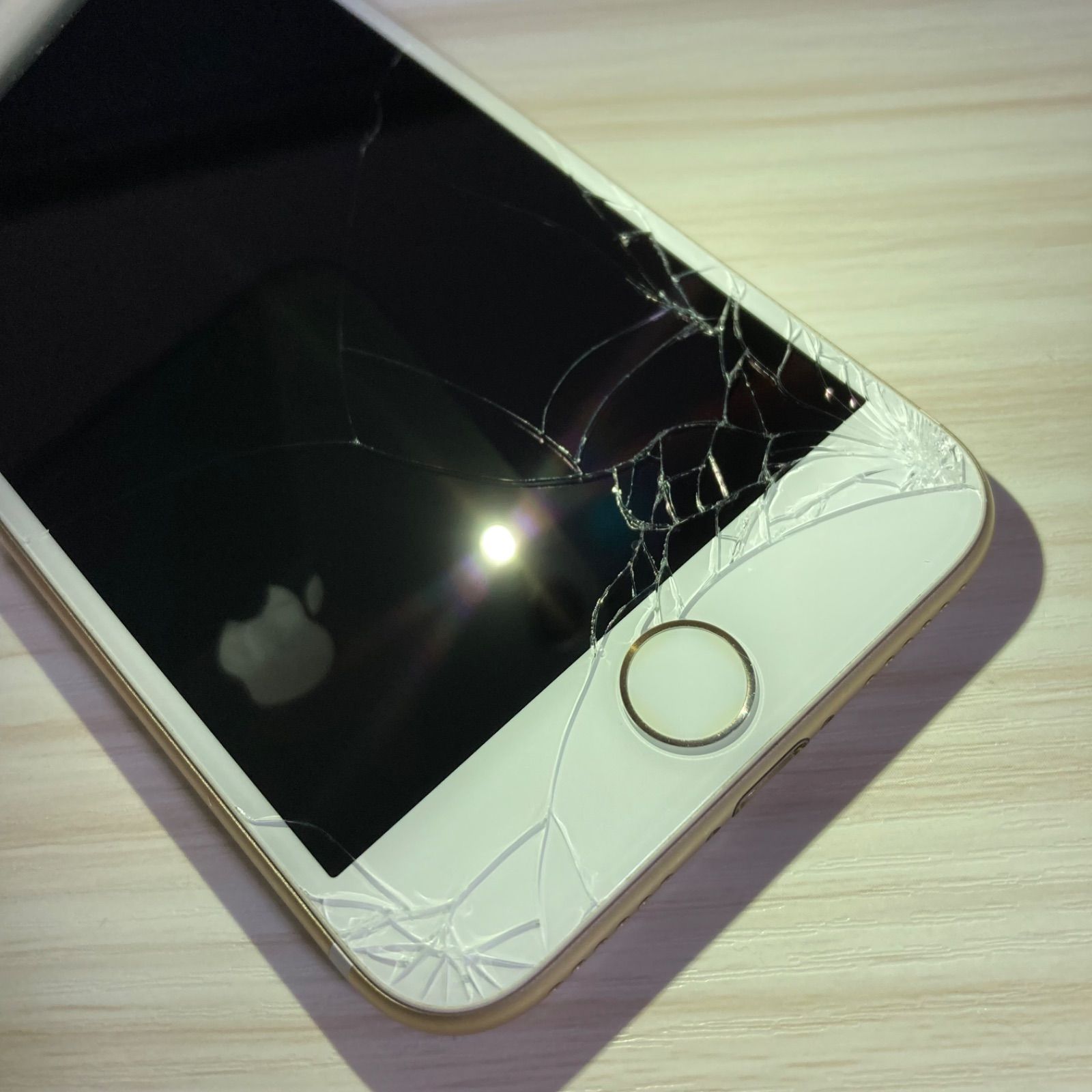 iPhone7 128GB GOLD バッテリー85% SIMフリー - メルカリ