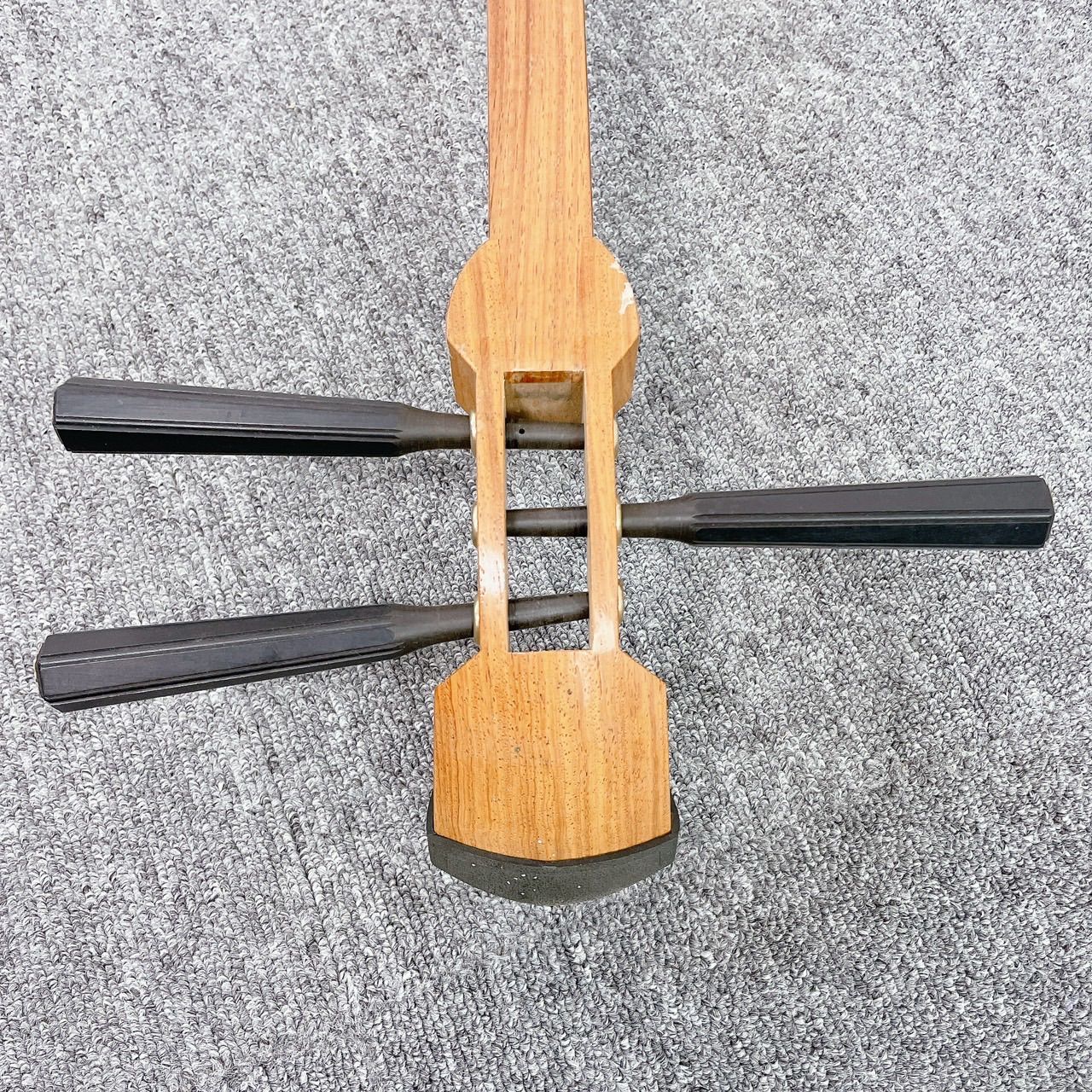 三味線 細棹 花梨 丸打胴 一本溝 撥 和楽器 - メルカリ