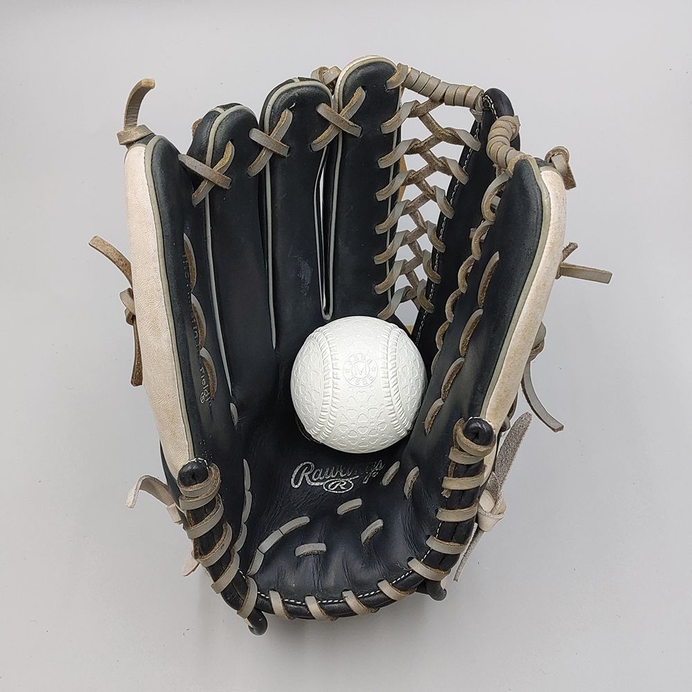 クリーニング済み 】 ローリングス 軟式グローブ / 外野手用 型付け