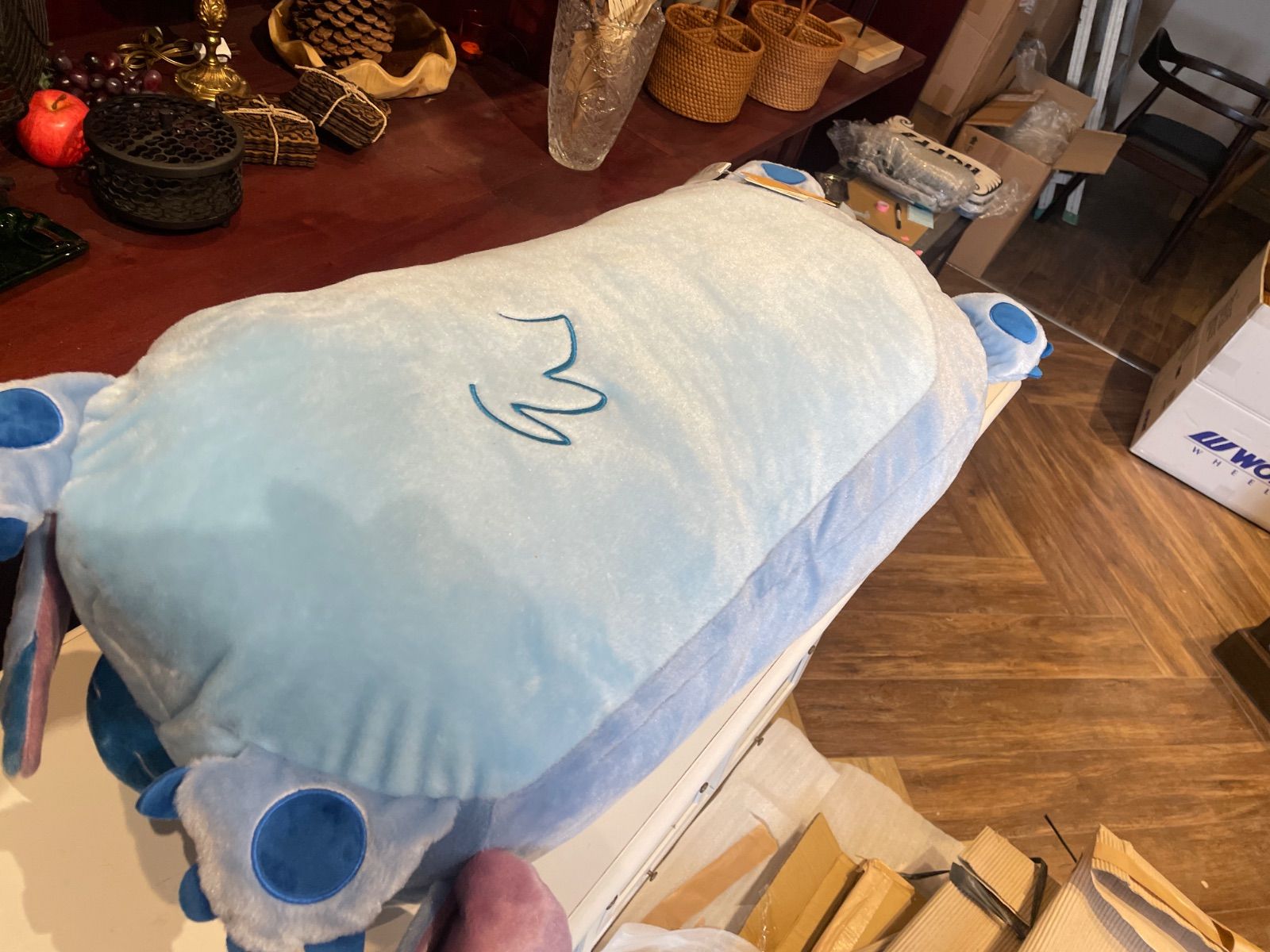 コストコ スティッチ 抱き枕 スティッチ キャラクター抱き枕 コストコ - メルカリ