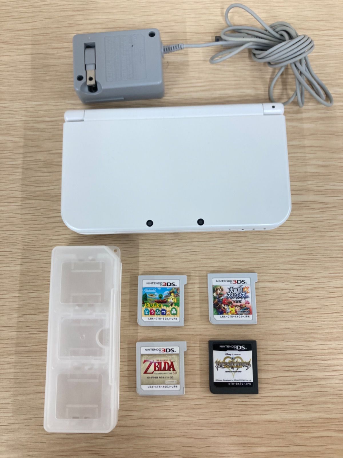 ÷ ３ 初期化済み 3 DS LL 白 ホワイト 充電器 ソフト セット どうぶつの森 スマブラ ゼルダ キングダムハーツ ゲーム機本体 1