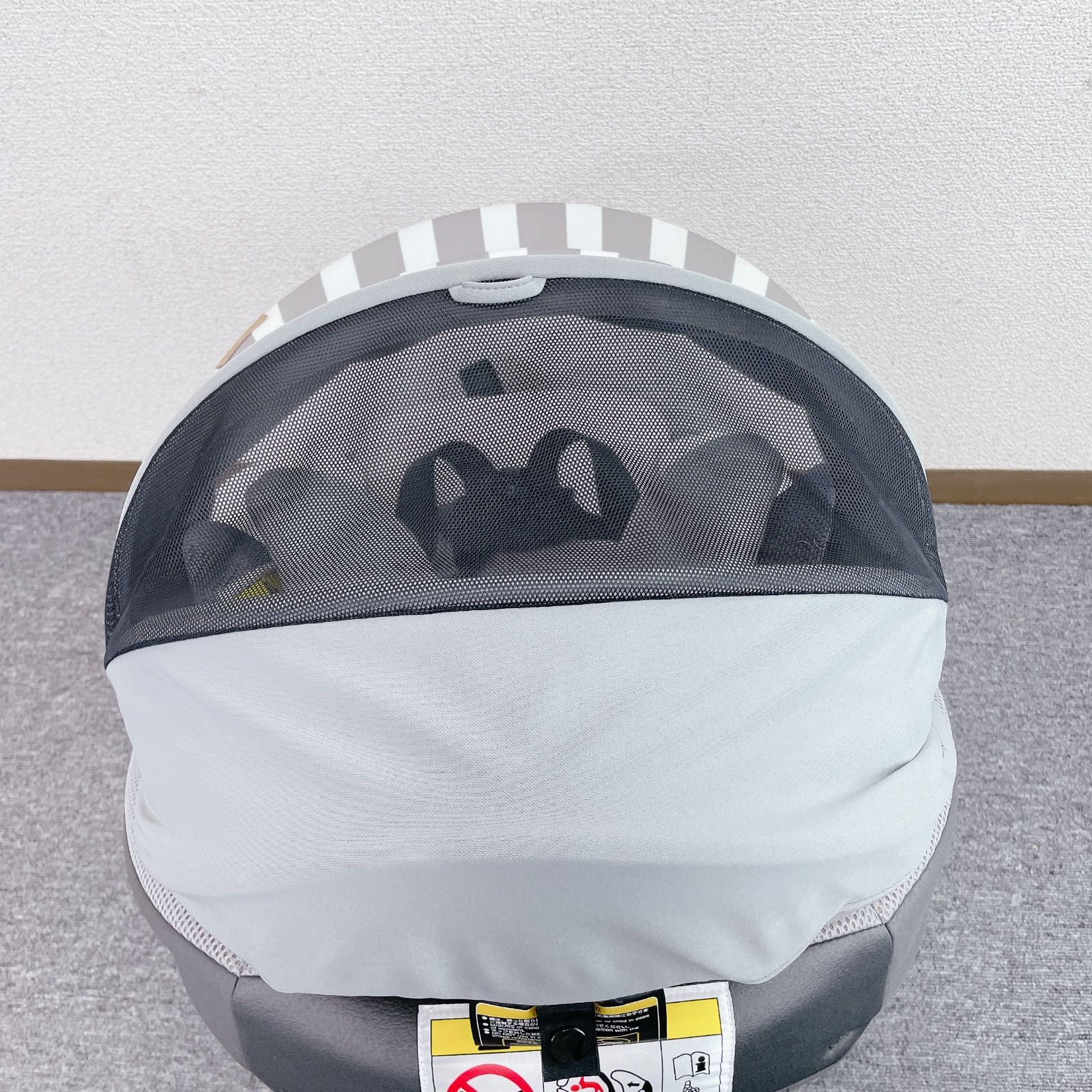 combi theS チャイルドシート isofix ストライプ グレー - メルカリ