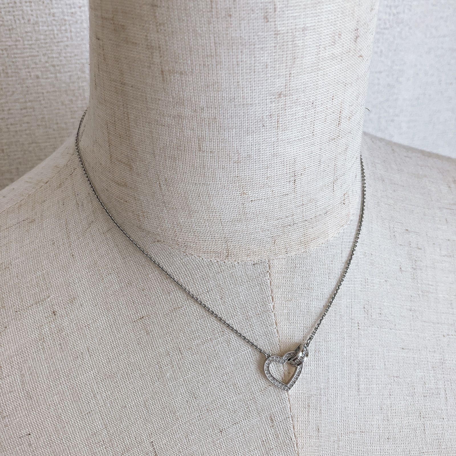 SWAROVSKI スワロフスキー Lovely ハート ネックレス シルバー - メルカリ
