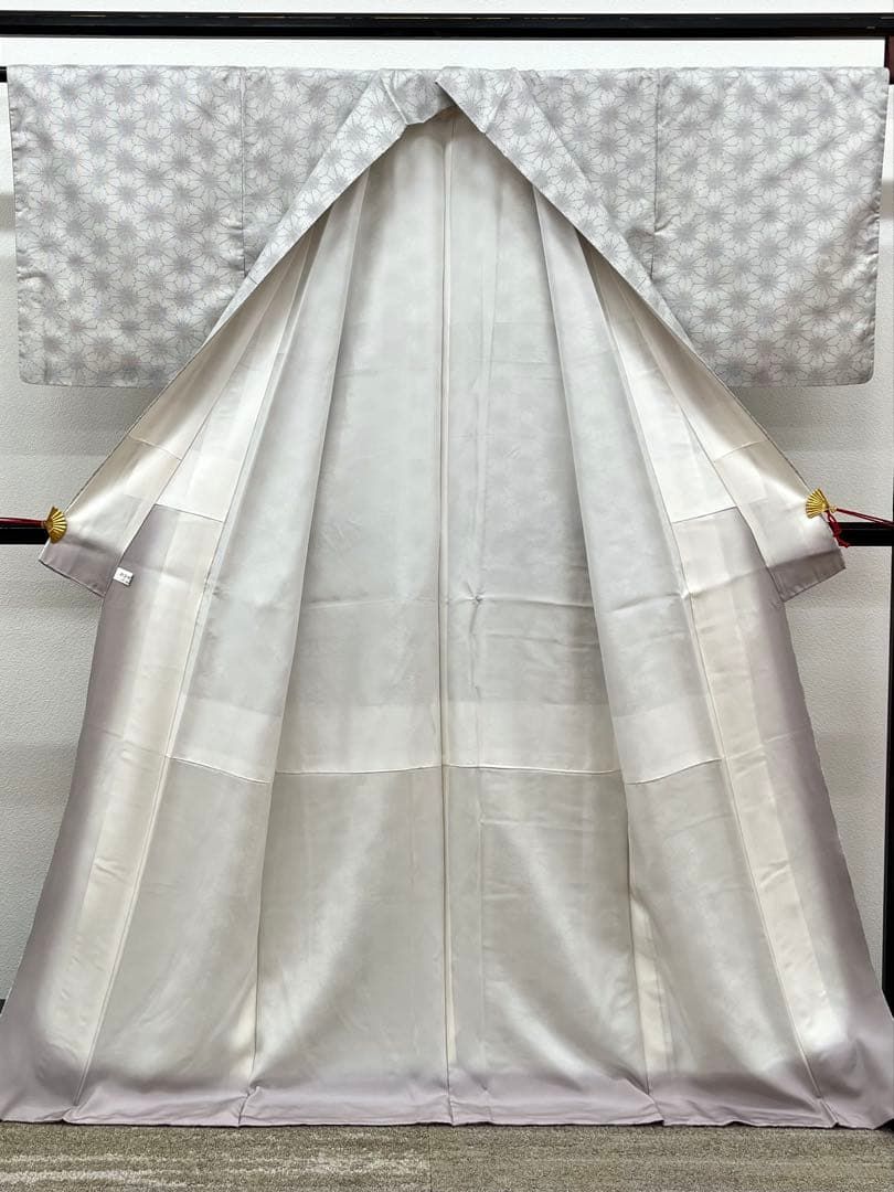 本場大島紬 白泥 伝統工芸品 正絹 躾糸付き ガード加工済 旗印 A172 