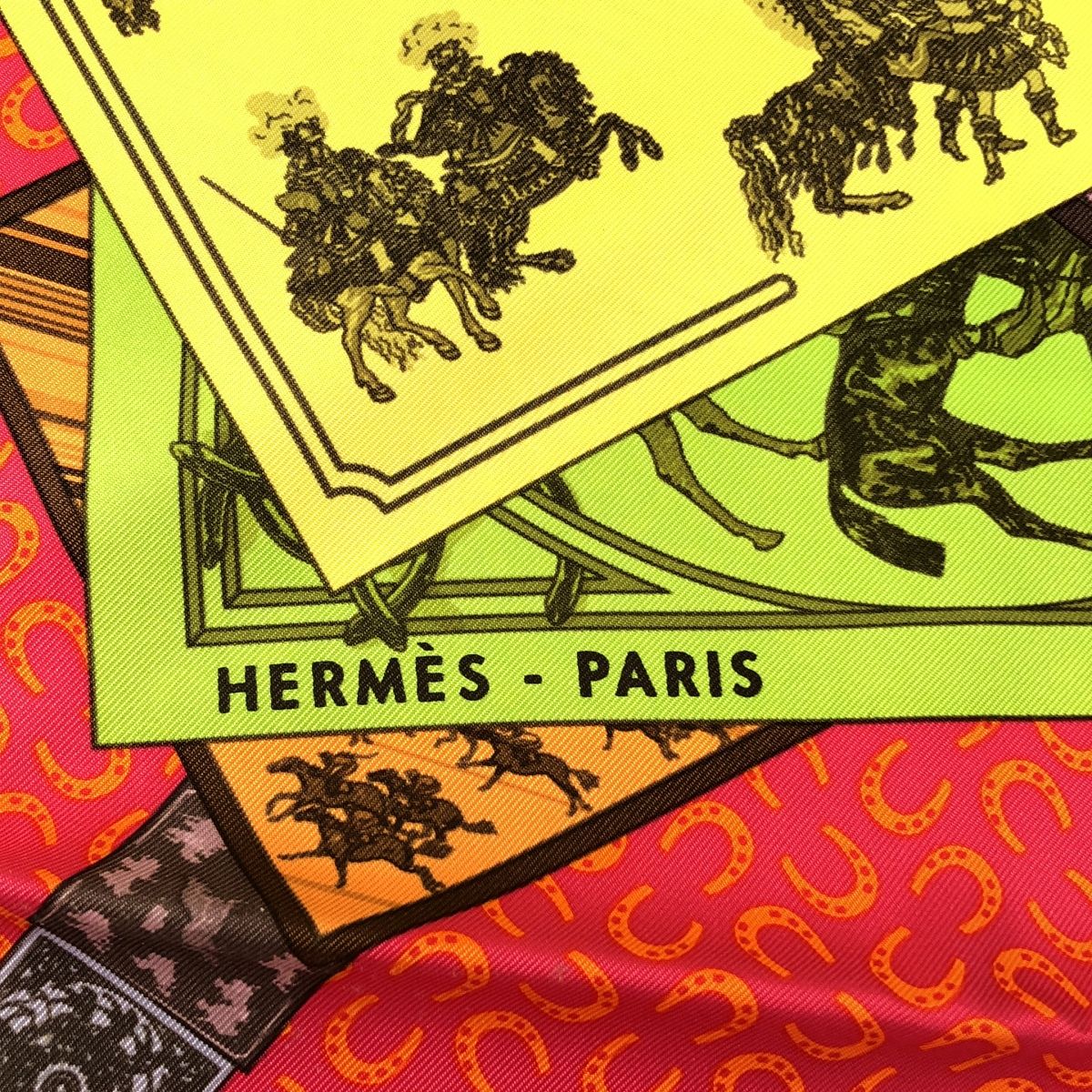 【美品】  HERMES / エルメス | カレ90 CHEVAL SUR MON CARRE カレの馬に乗って スカーフ ストール | マルチカラー 美品】 HERMES / エルメス | カレ90 CHEVAL SUR MON CARRE カレの馬に