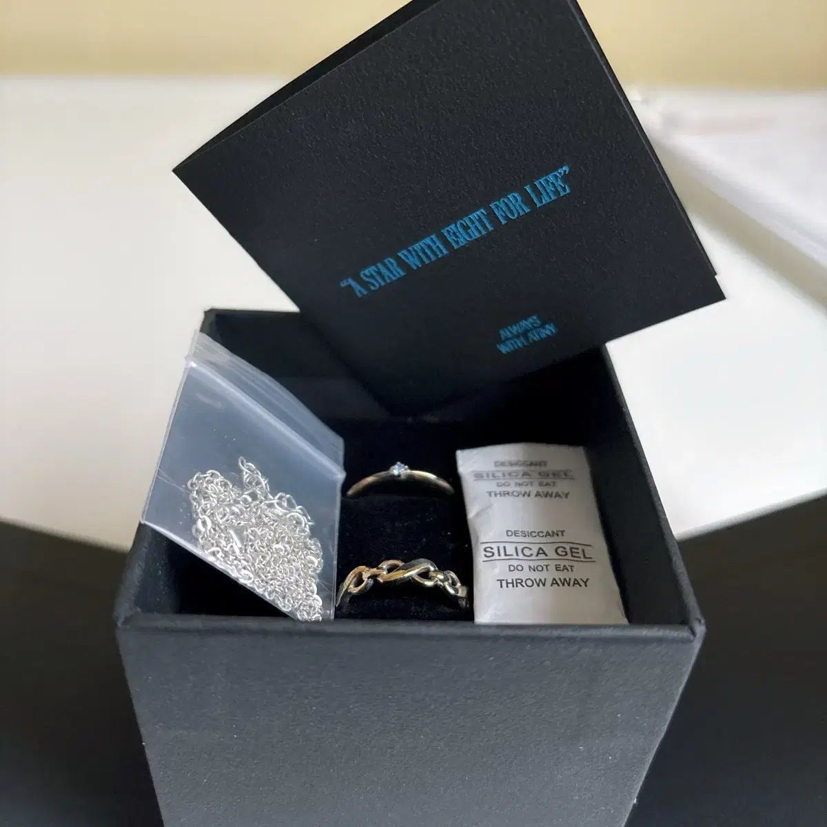 ATEEZ エイティーズ アチズ Eight エイト ルーム 8 M 1 T リング