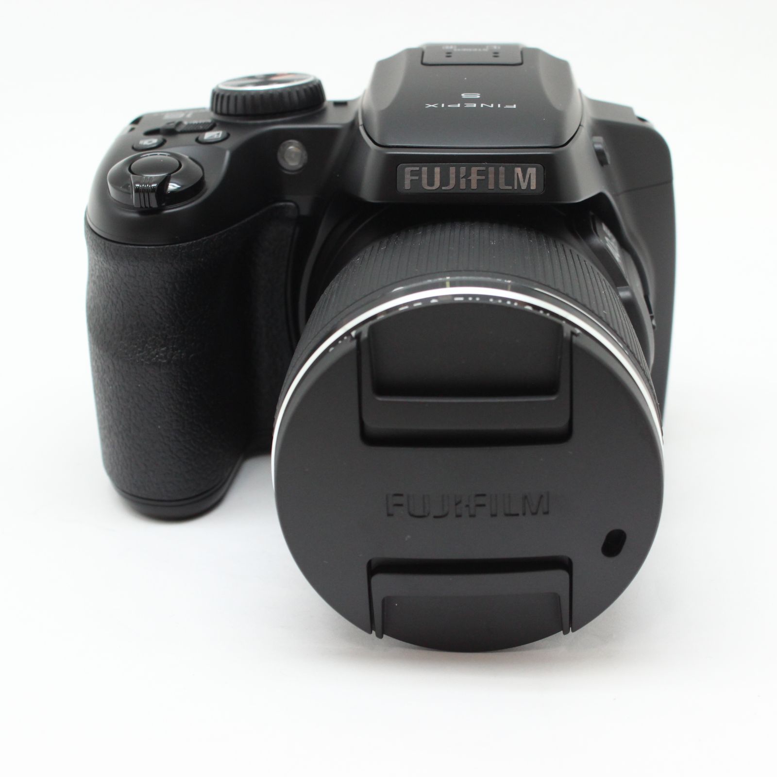カメラ FUJIFILM FINEPIX S8200