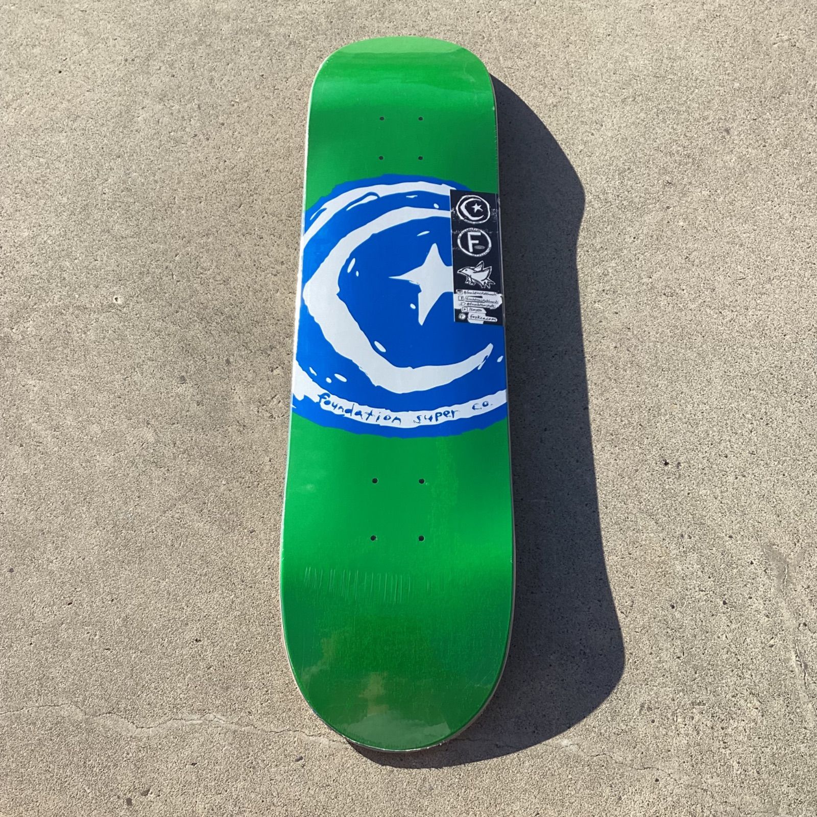 ムラサキパーク公式】 FOUNDATION STAR & MOON GREEN DECK 8.0 inch