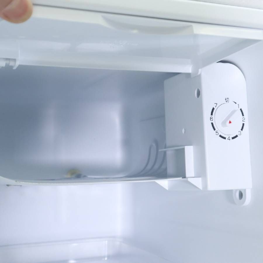 2022年製】 ヤマダ電機 46L 1ドア 小型冷蔵庫 YRZ-C05H1 ホワイト 右