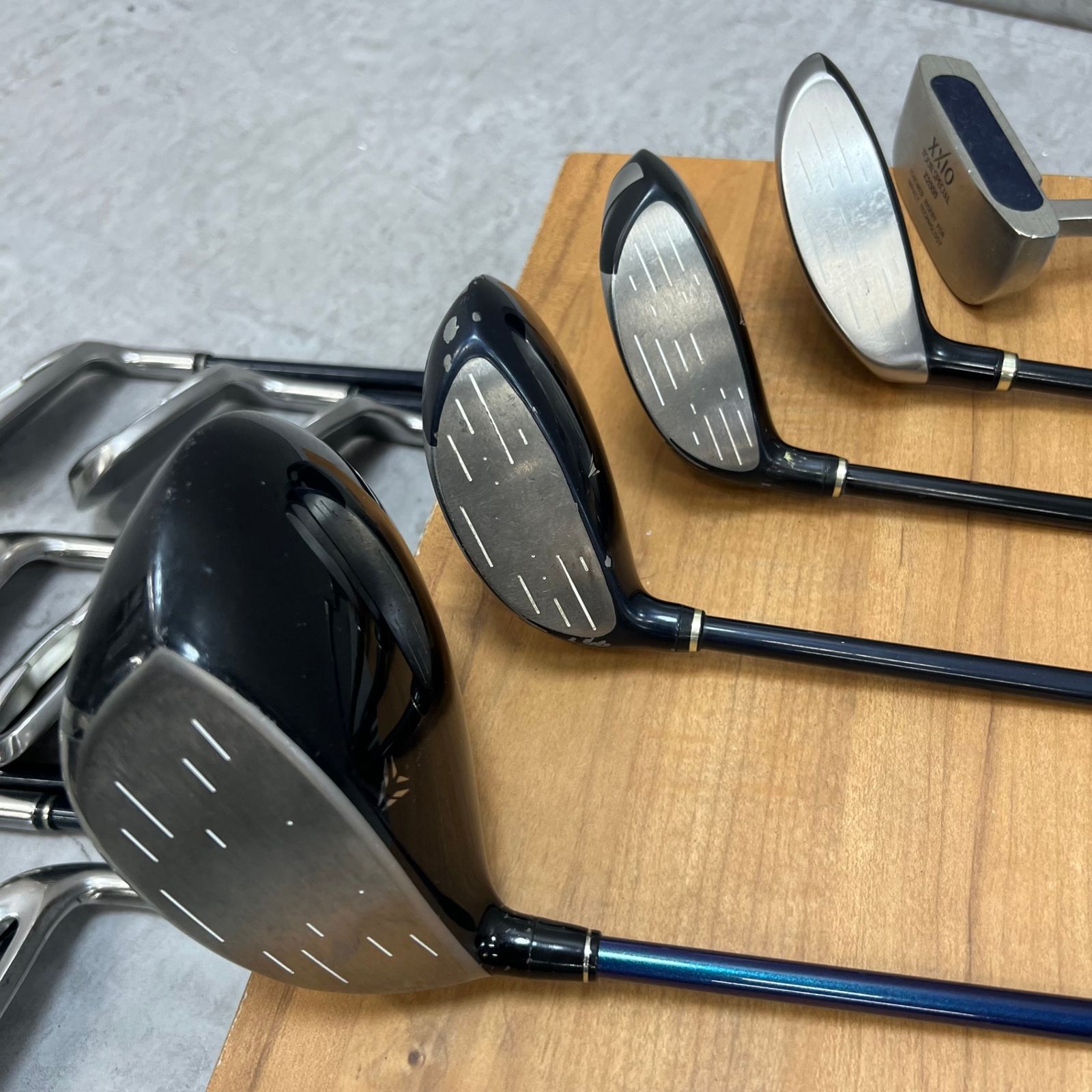 ゼクシオ メンズゴルフ クラブセット 13本 右利き用 XXIO - メルカリ