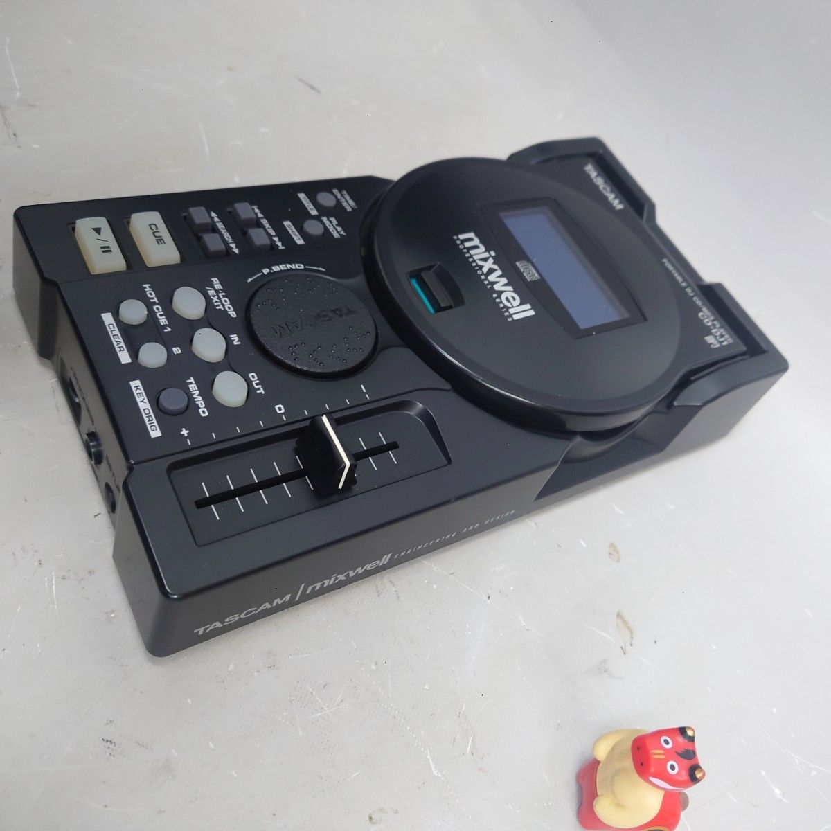 TASCAM CD-DJ1 DJ用CDプレイヤー 動作品 本体のみ ミキサー一体型DJ