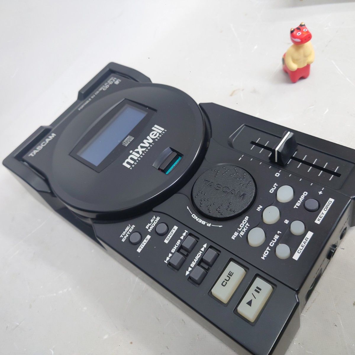 TASCAM CD-DJ1 DJ用CDプレイヤー 動作品 本体のみ ミキサー一体型DJ