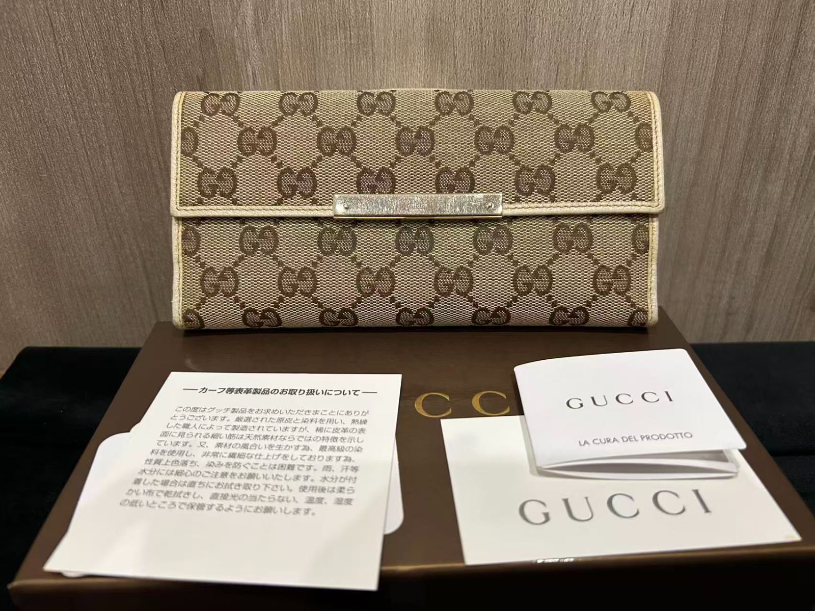 グッチ□Wホック GUCCI 中古 長財布 付属品全てあります 二つ折り長財布