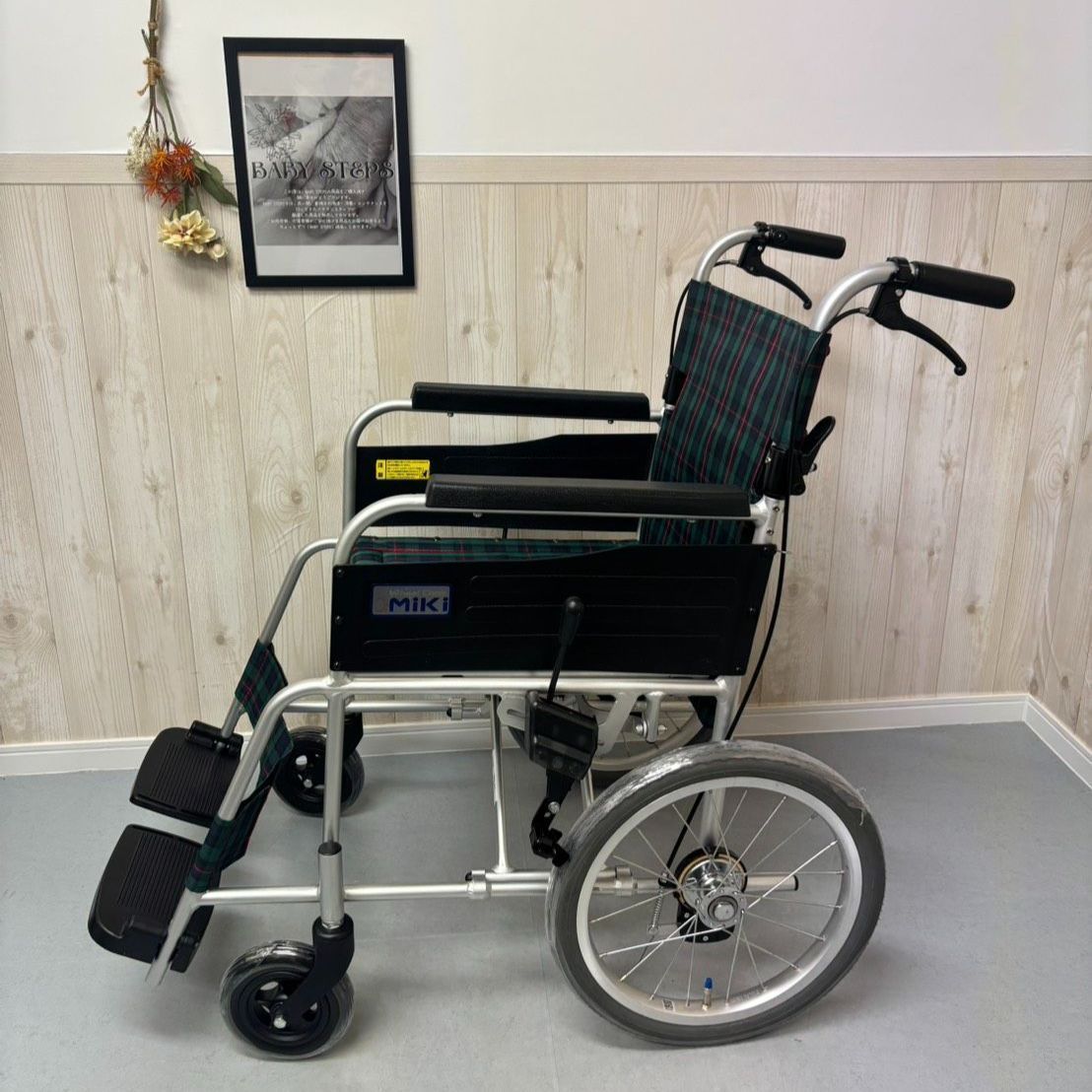 Miki 介助型 車椅子 車いす 車イス スタンダード ノーマル MPCN-46JD