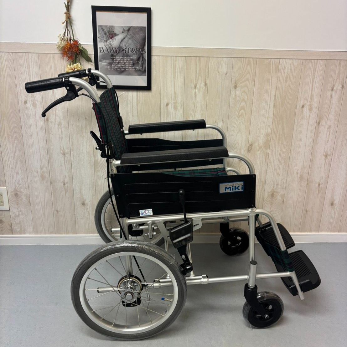 Miki 介助型 車椅子 車いす 車イス スタンダード ノーマル MPCN-46JD