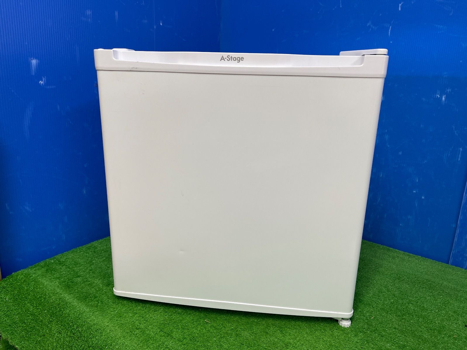 V800☆2024年製 1ドア冷凍庫31L 冷蔵切替機能付FZ03A-31WT 動作品 送料
