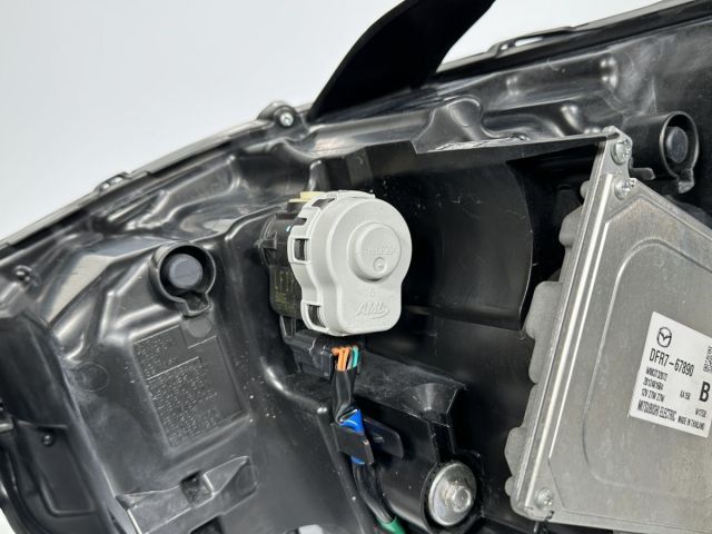 CX-30 DM8P DMFP DMEP 純正 右ヘッドライトAssy ALH付 LED