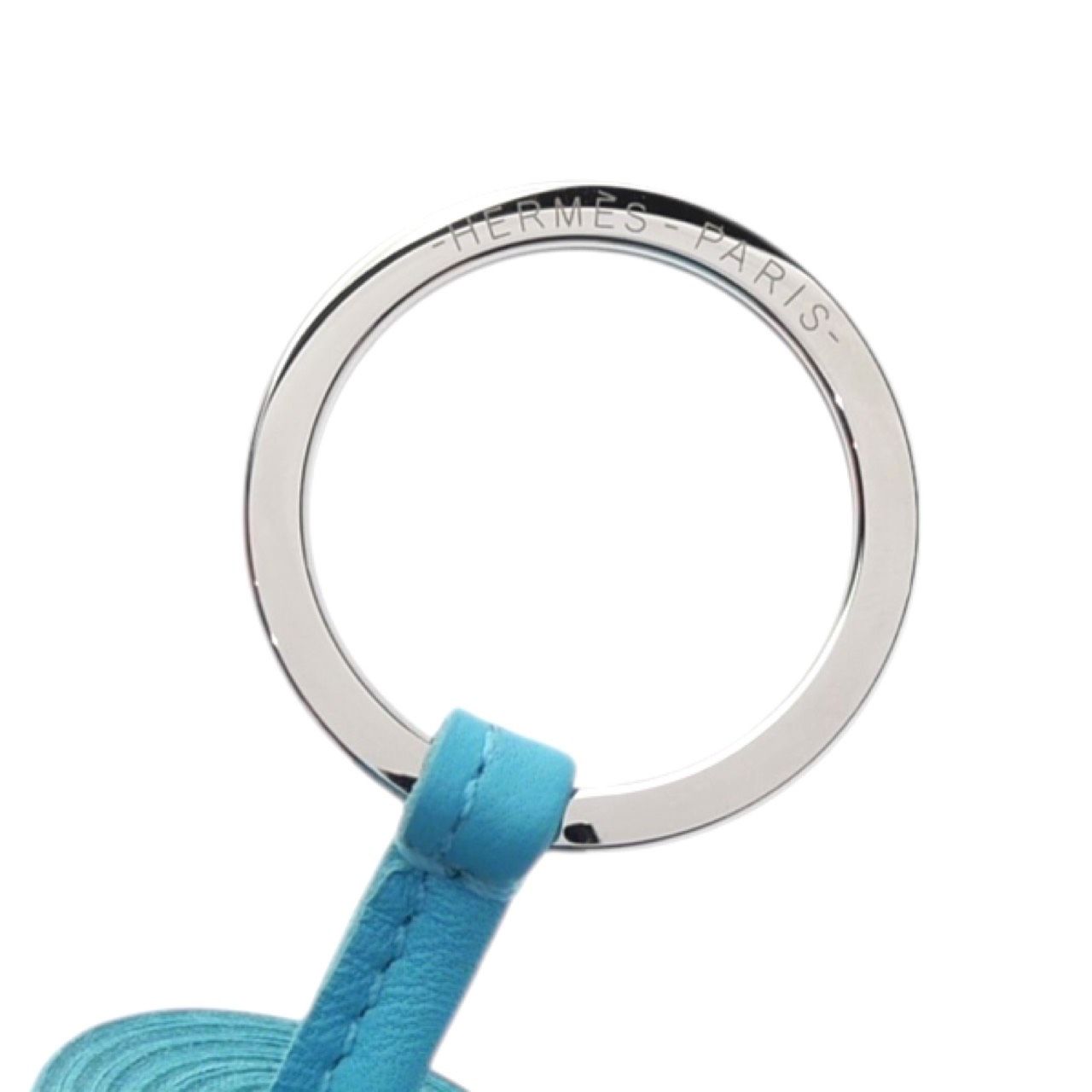 HERMES エルメス キーホルダー カルメン アニョーミロ ブルーアズテック W刻印 (2024年製) キーリング 未使用品 新品】HERMES エルメス カルメン アニョーミロ ラゴン W刻 2024年