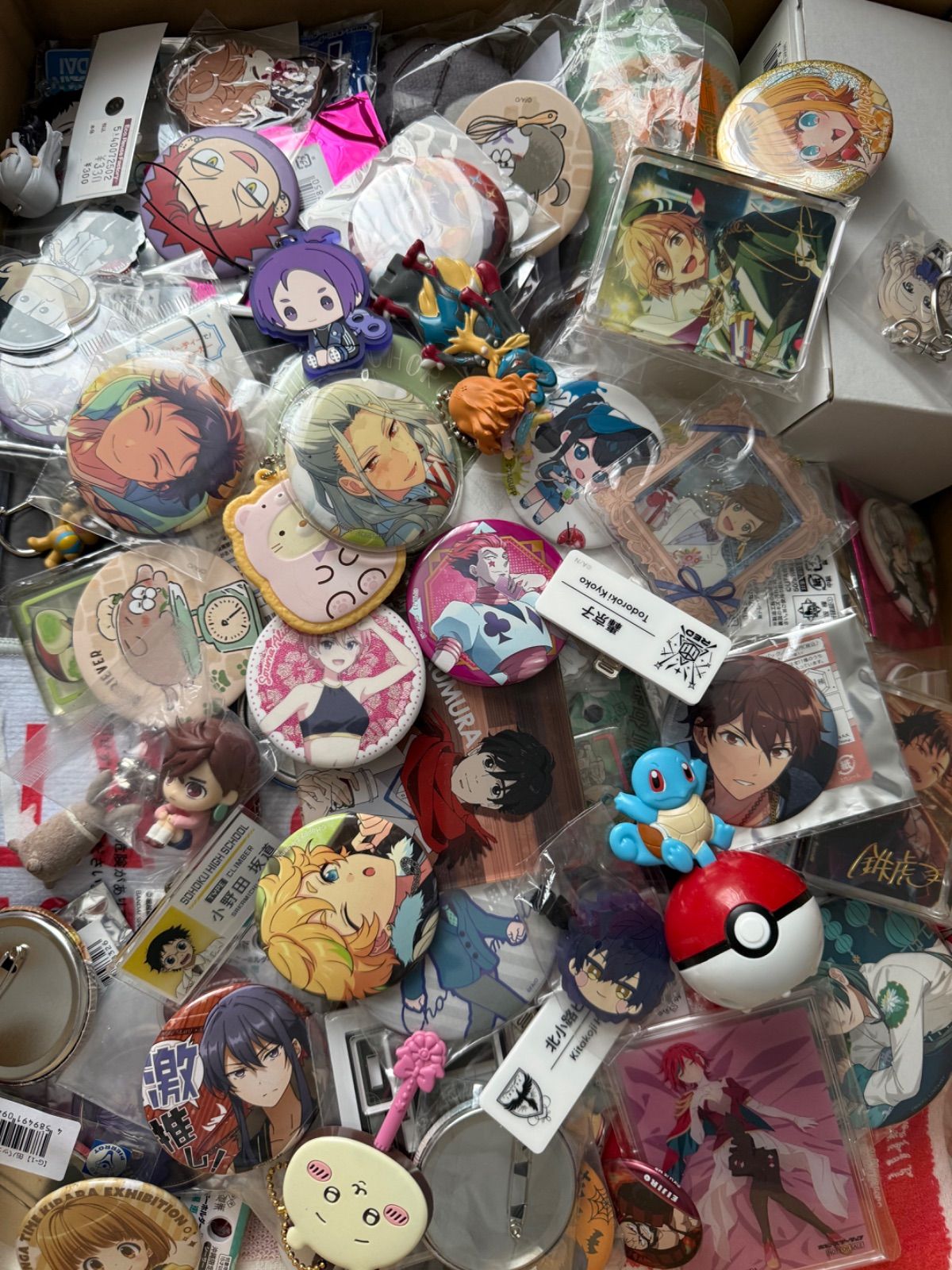 大特価！ アニメグッズ等 缶バッジ キーホルダー クリアファイル