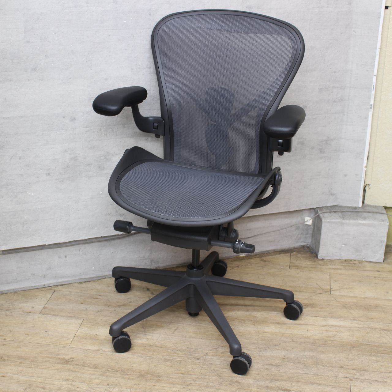 202 2025年製 HERMAN MILLER AER1B23DW 0004 ALPG1 G1 G1 BB BK 23103 ハーマンミラー アーロンチェア