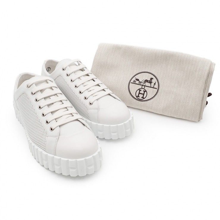 未使用品 HERMES エルメス クロス スニーカー H221279Z パンチング
