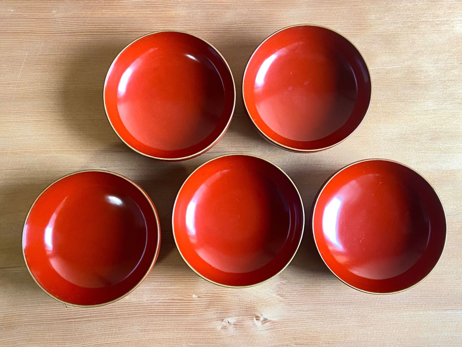傷あり◎能登蔵出し 輪島塗 朱漆 平椀 5客 / 漆器椀 懐石椀 煮物椀 正月 能登蔵出し 輪島塗 朱漆 縁金 平椀 5客 / 漆器椀 懐石椀 煮物椀 - メルカリ
