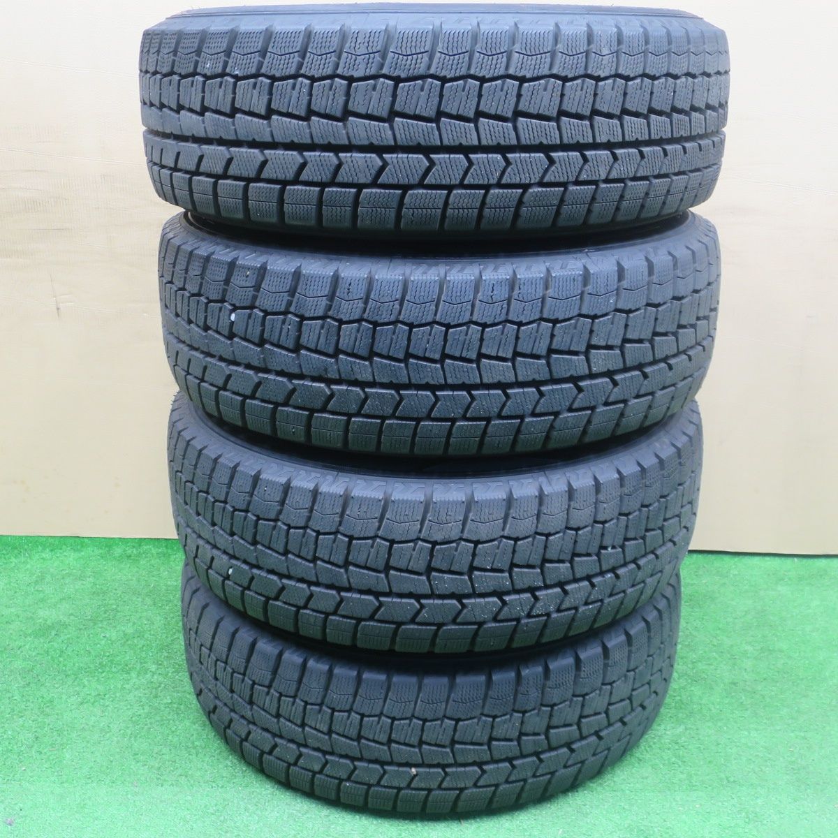 バリ溝！24年！キレイ！ほぼ10分☆スタッドレス 195/65R15 ダンロップ