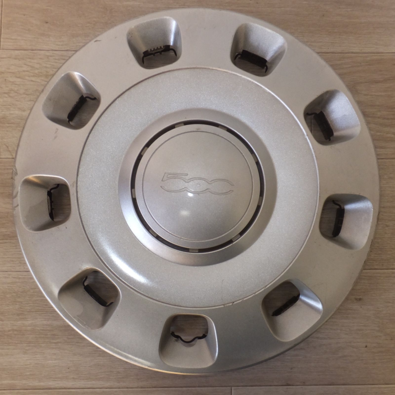 送料無料] ☆フィアット FIAT 純正 フィアット500 ホイールカバー B632