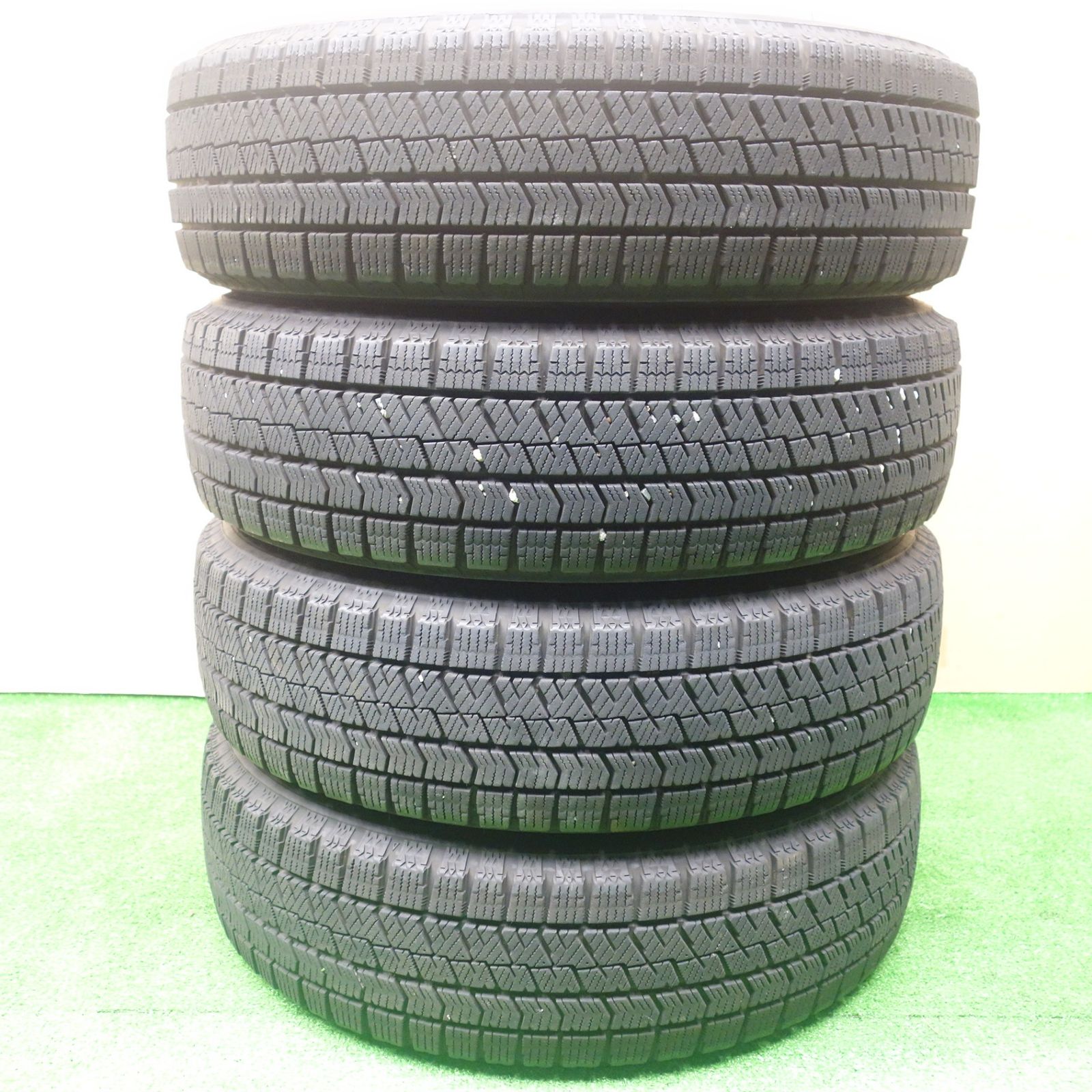 キレイ！22年☆スタッドレス 155/65R14 ブリヂストン ブリザック VRX2 