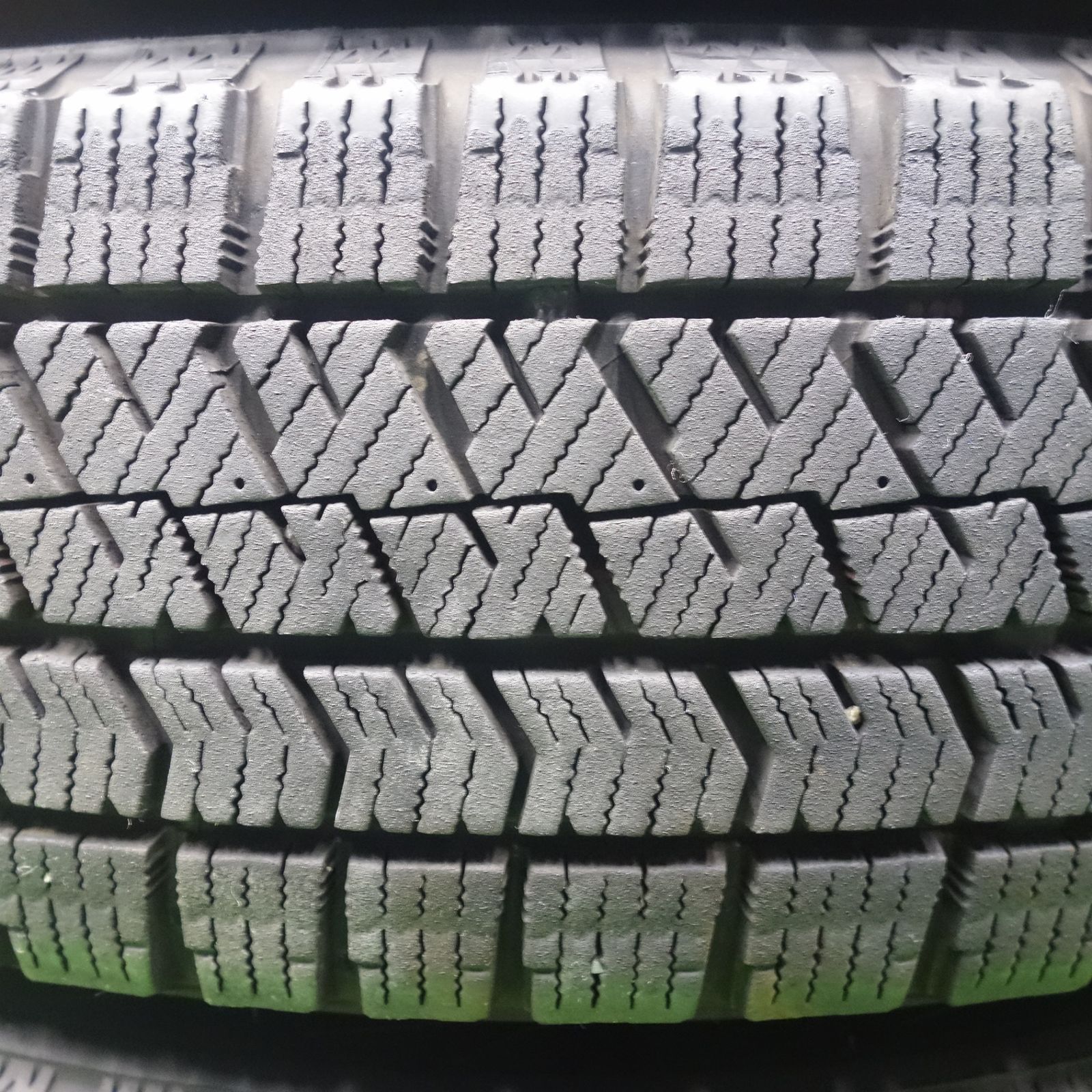 キレイ！22年☆スタッドレス 155/65R14 ブリヂストン ブリザック VRX2 