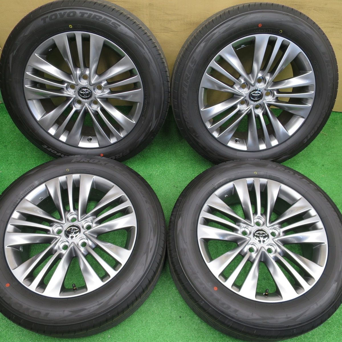 新車外し！25年☆トヨタ 40系 アルファード ヴェルファイア 純正 225