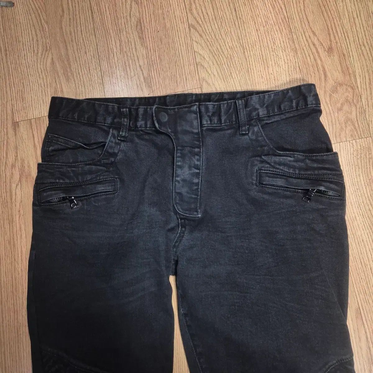 バルマン ブラック ウォッシュ バイカー デニム パンツ - メルカリ