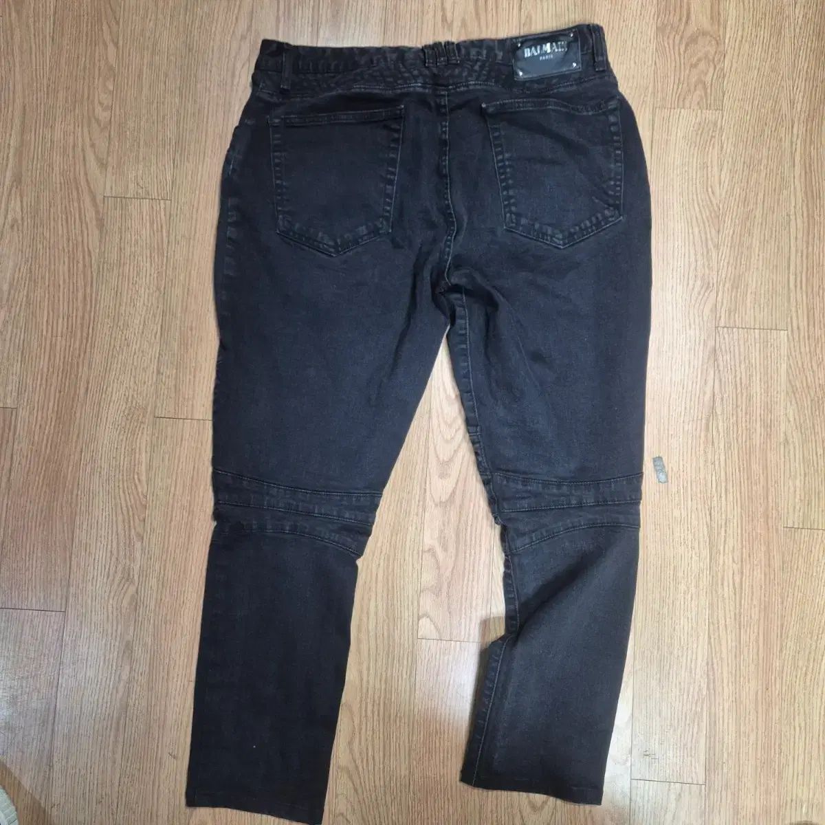 バルマン ブラック ウォッシュ バイカー デニム パンツ - メルカリ