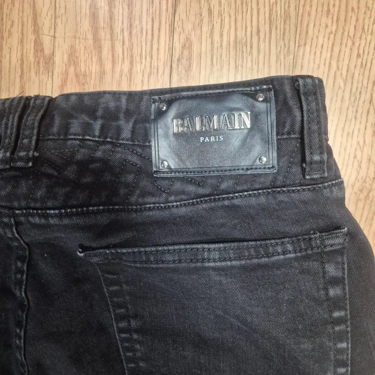 バルマン ブラック ウォッシュ バイカー デニム パンツ - メルカリ
