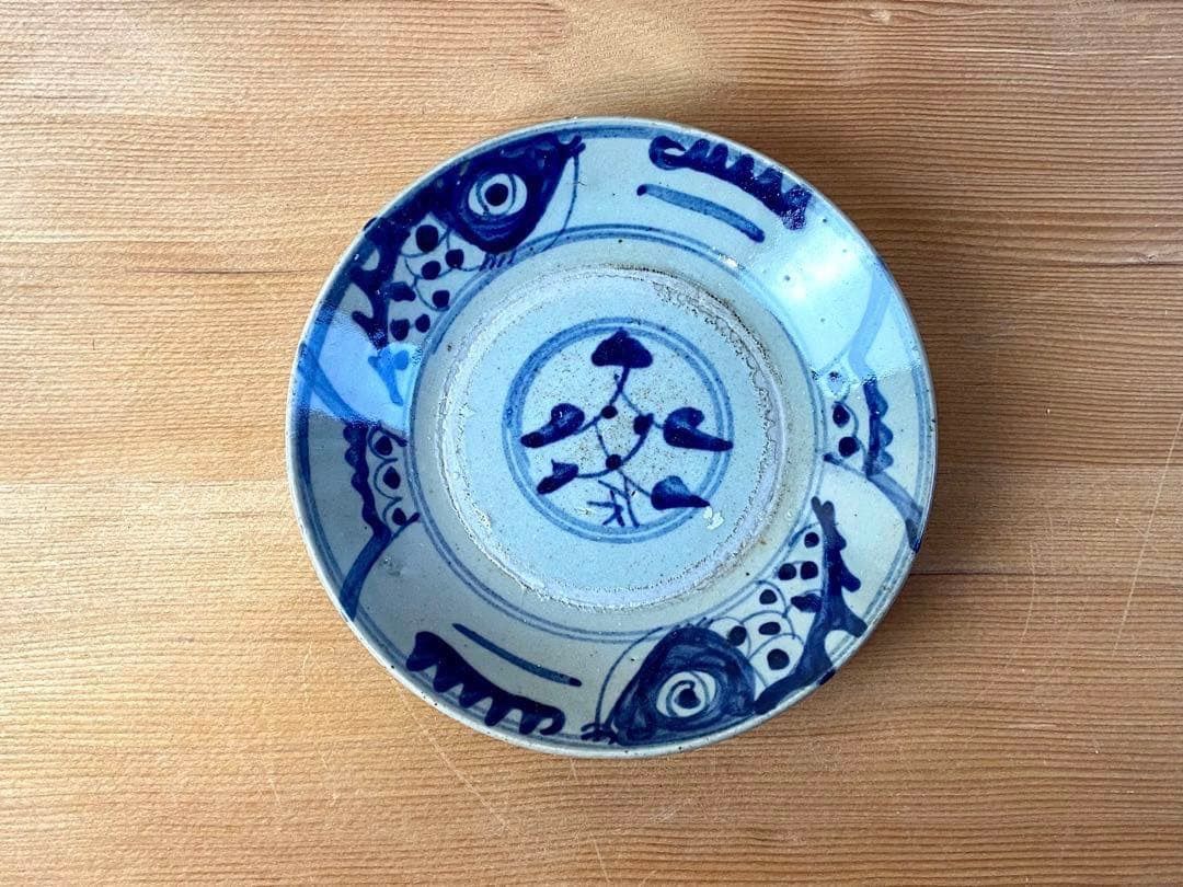 時代物 プリミティブな 魚文 安南焼 染付 小皿 直径14.5cm 古安南皿