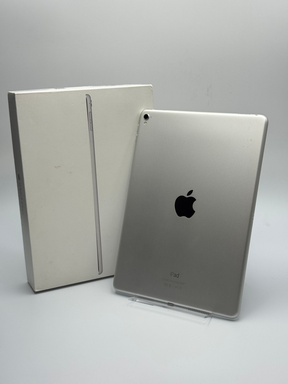 中古C】iPad Pro 9.7-inch 256GB シルバー Wi-Fi バッテリー【97