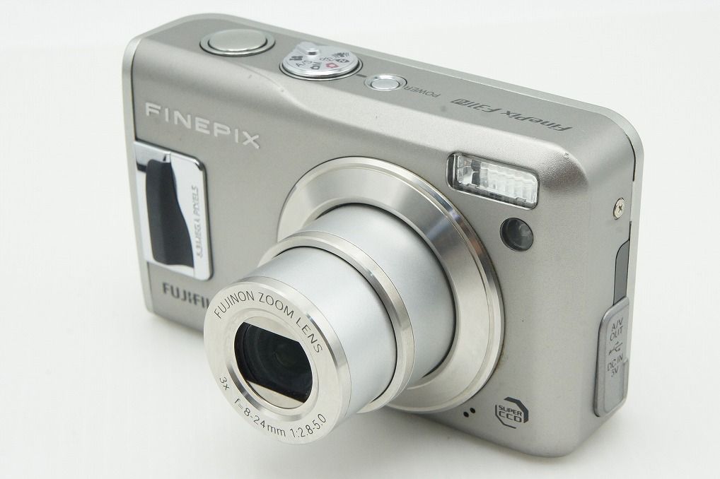 良品 FUJIFILM フジフィルム FinePix F31fd コンパクトデジタルカメラ