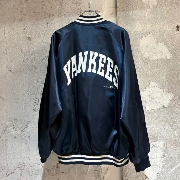 Chalk Line 90s USA製 ヤンキース バックロゴ スタジャン M 90s Chalk Line / USA製 ニューヨークヤンキース サテンスタジャン