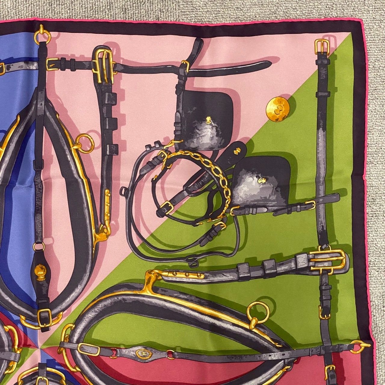 エルメス カレ70 高島屋にて購入 未使用タグ付き 2636 HERMES エルメス カレ70 VINTAGE BRIDES ET HARNAIS DE POLOGNE