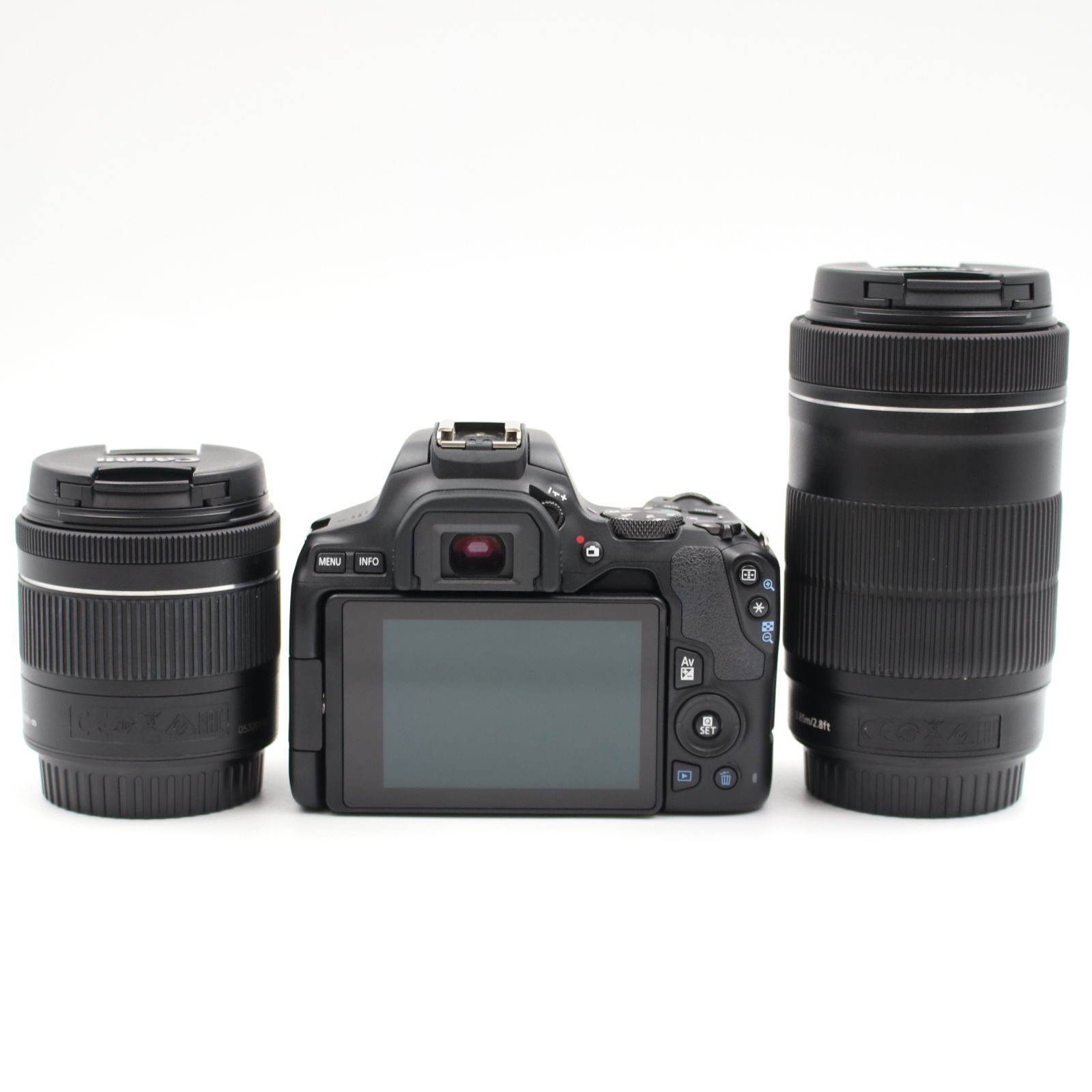 □シャッター数4000枚以下！極上品□ CANON EOS Kiss X10 ダブルズーム