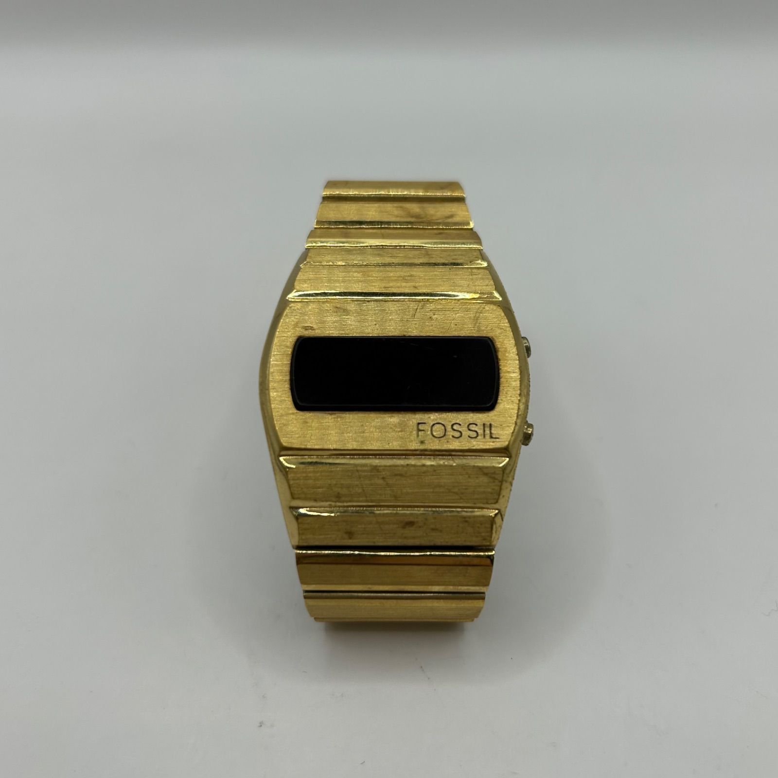 レア◇中古良品◇JR-7789◆フォッシル 2002 LED デジタル時計◇金色 FOSSIL フォッシル 2002 JR-7789 デジタル時計 ゴールド - メルカリ