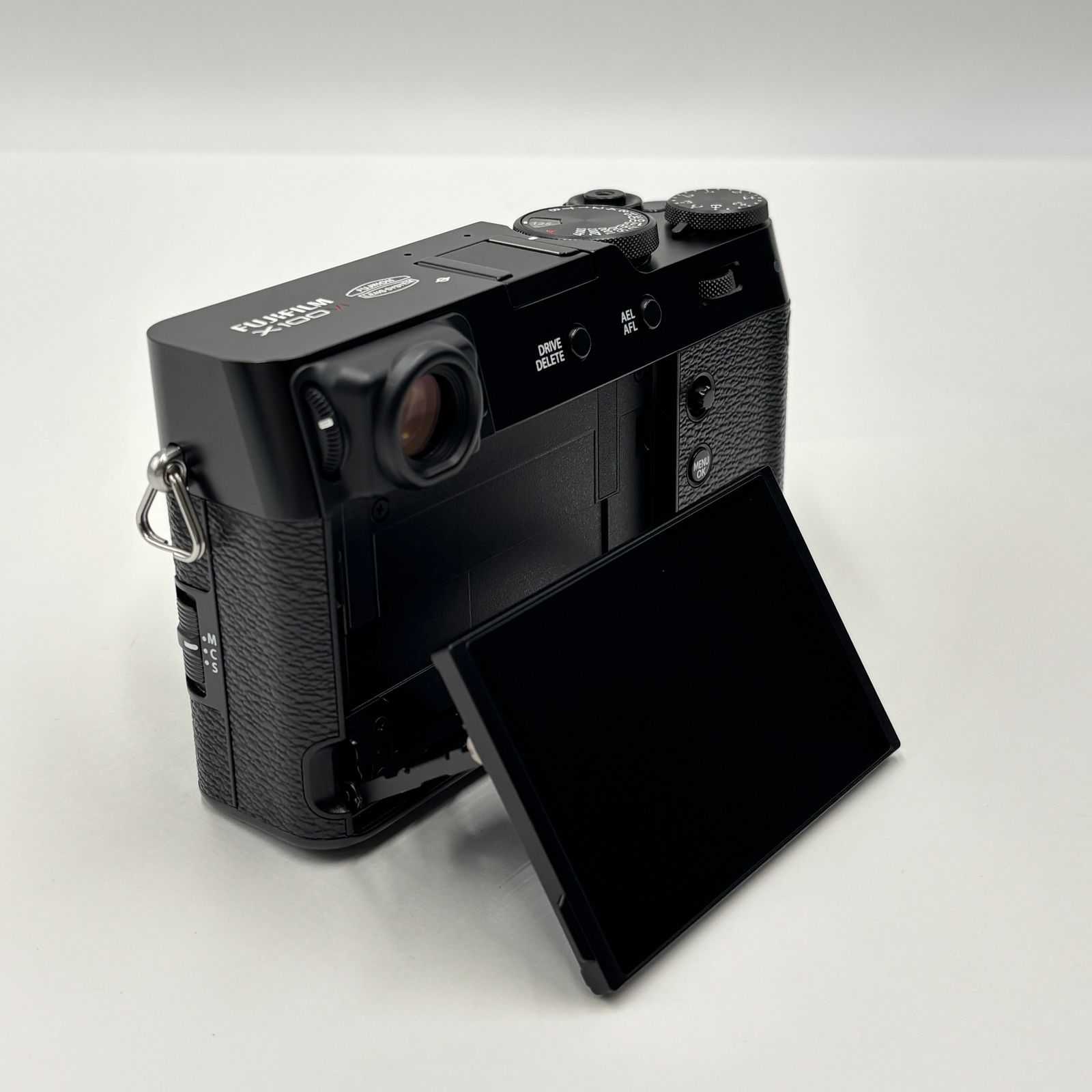 FUJIFILM X100VI ブラック シャッター回数約2,300枚 付属品完備【C5772