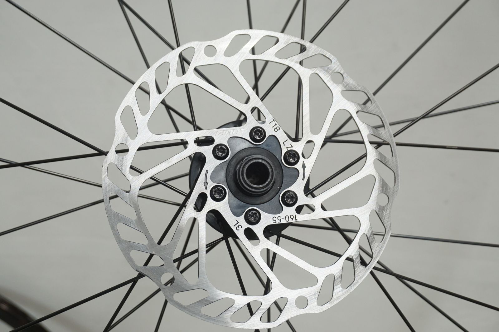 ジャイアントSR2ディスクブレーキホイール前後セット ジャイアントSR2ディスクブレーキホイール前後セット